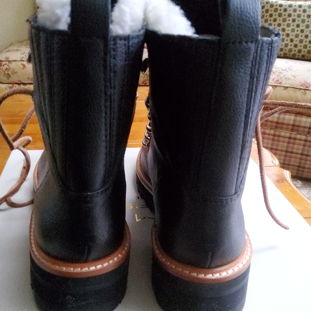 Women's Black and White Winter Boots - Picture 2 of 3